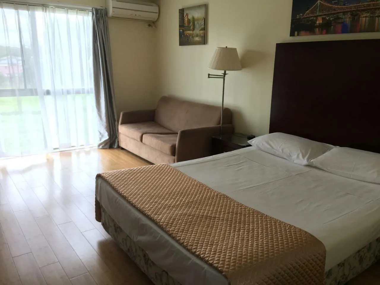 Hotel Centenary Motor Inn Brisbane